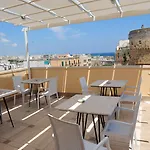 Cala Dei Normanni - Sulle Mura 4*