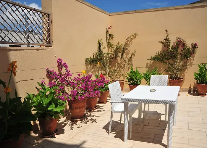 Konukevi Cala Dei Normanni - Sulle Mura 4*